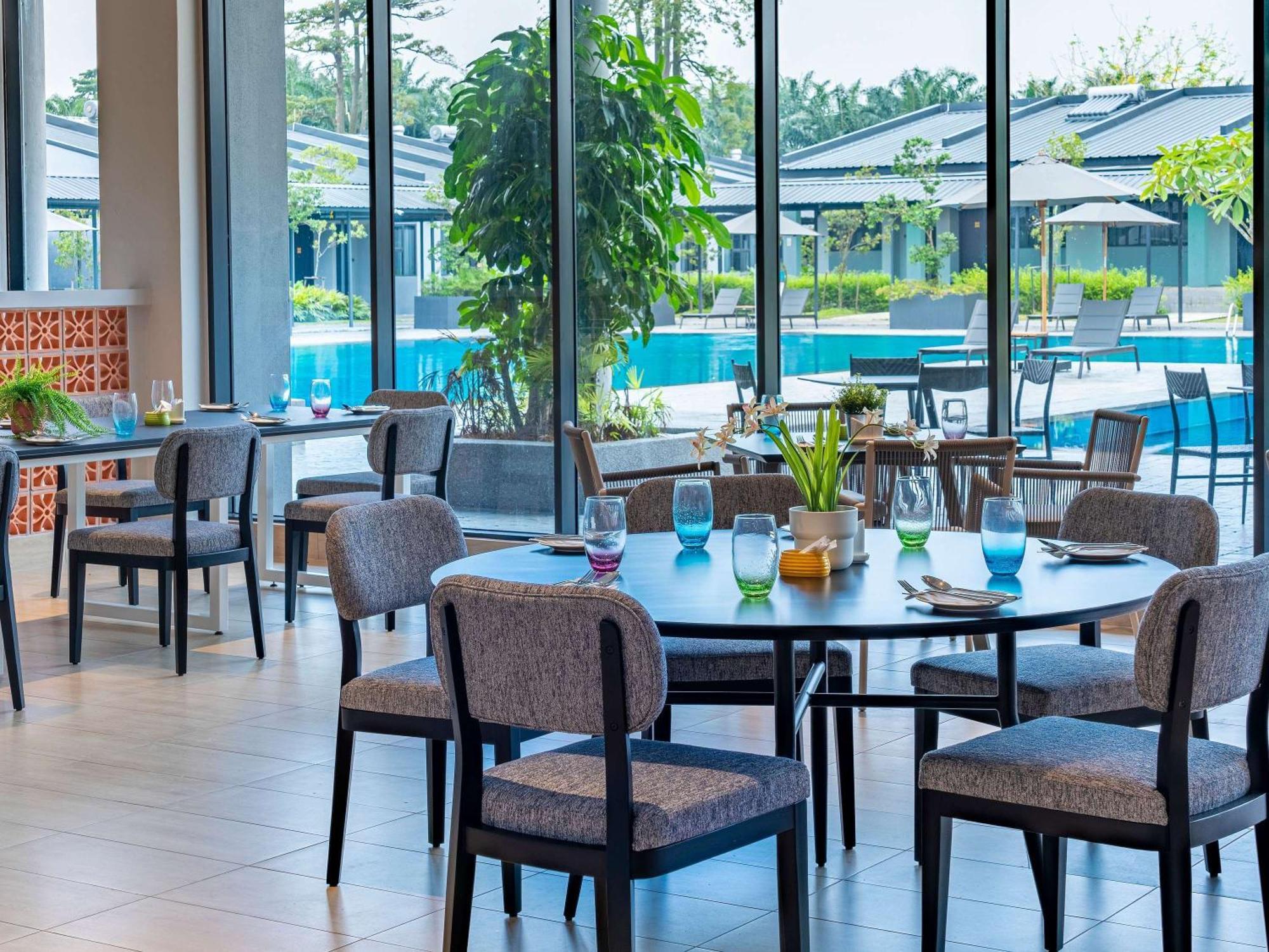 Ibis Styles Sepang Klia Hotel Exterior photo