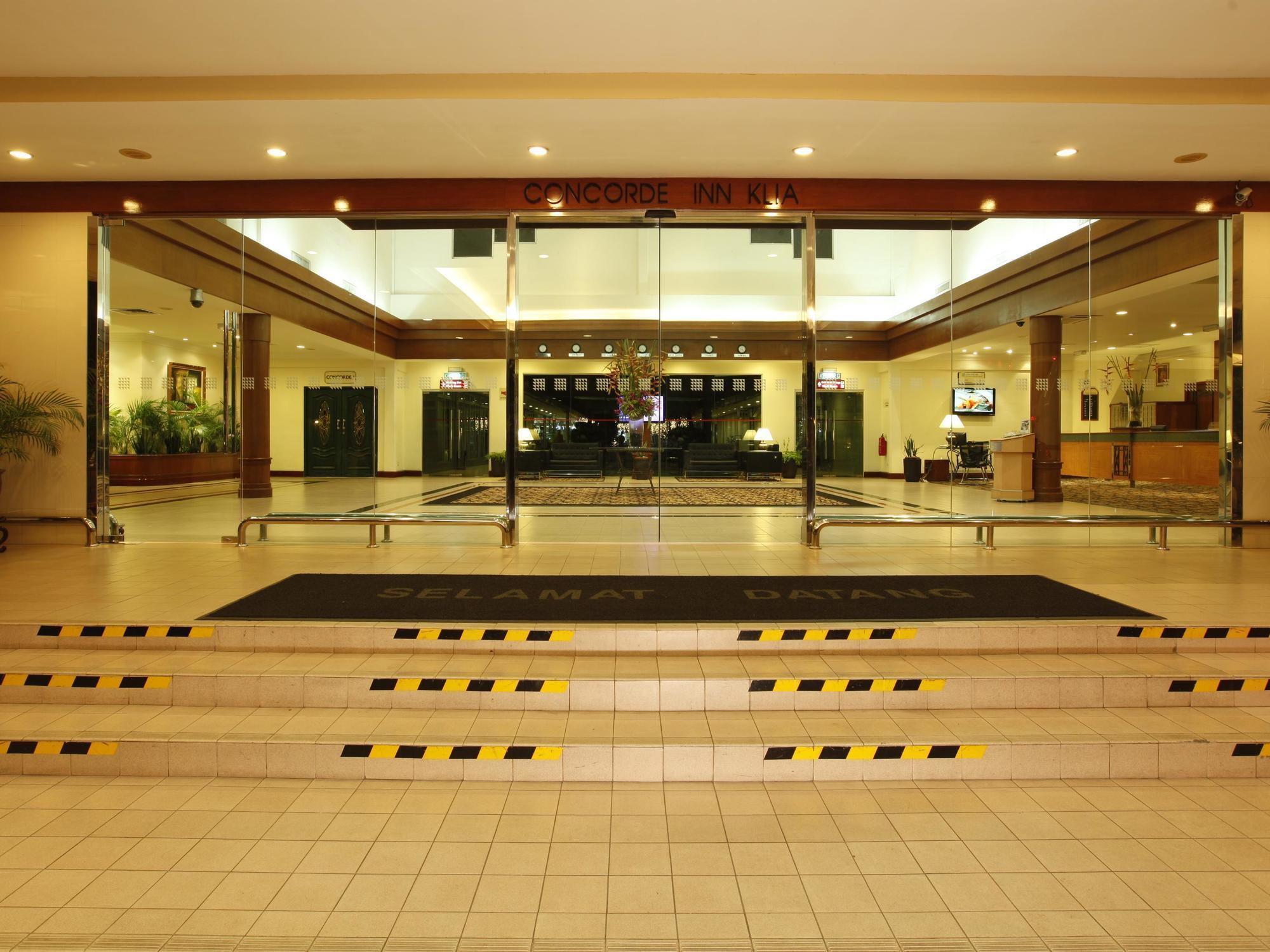 Ibis Styles Sepang Klia Hotel Exterior photo