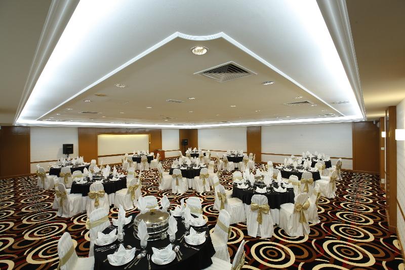 Ibis Styles Sepang Klia Hotel Exterior photo