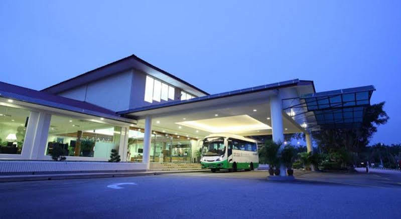Ibis Styles Sepang Klia Hotel Exterior photo